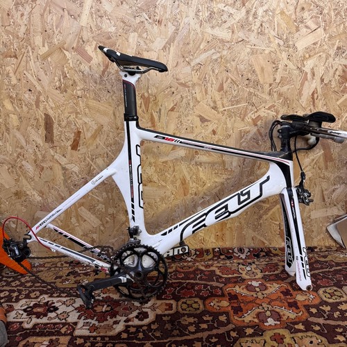 Felt b16 carbon triathlon bike - felt,